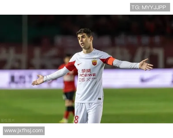 广州恒大遭遇上海上港重创1比4惨败引发球迷热议